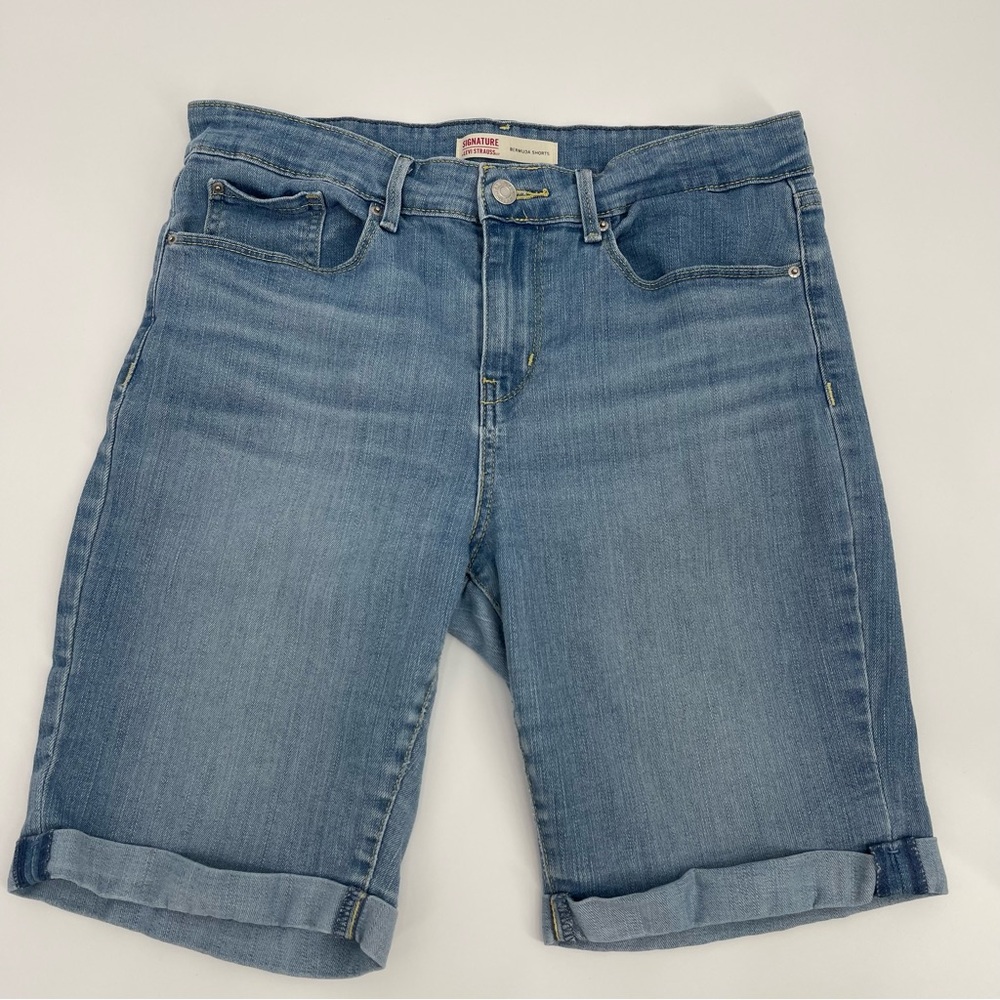 Levi's Signature Denim Bermuda Shorts 10 Classic Americana Beach Casual Normcore